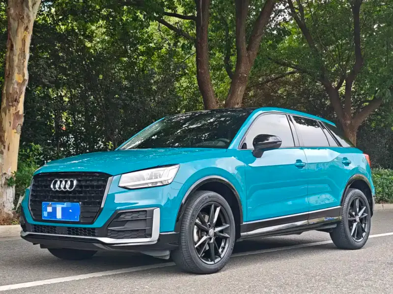 Audi Q2L, 2019