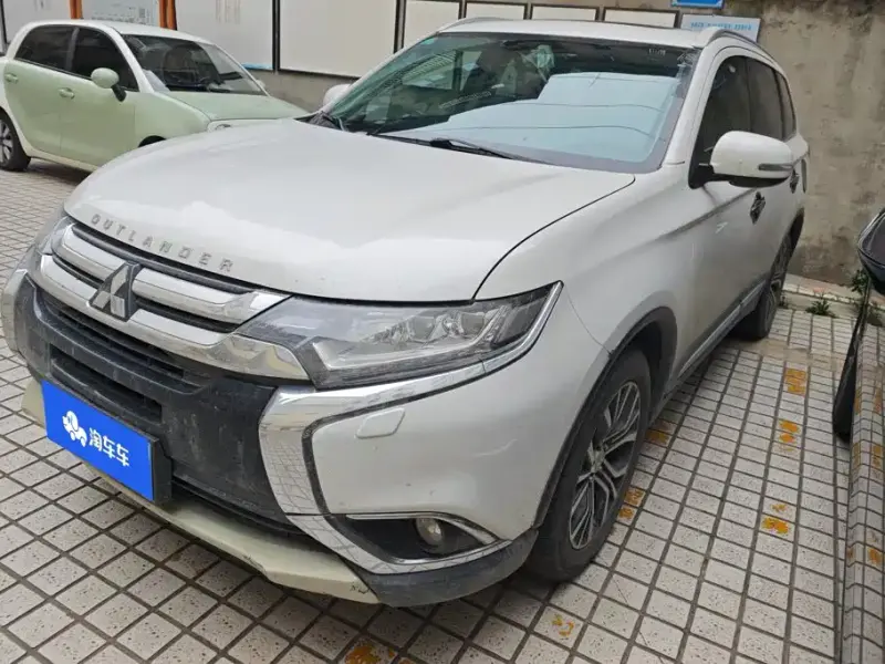 Mitsubishi Outlander, 2017