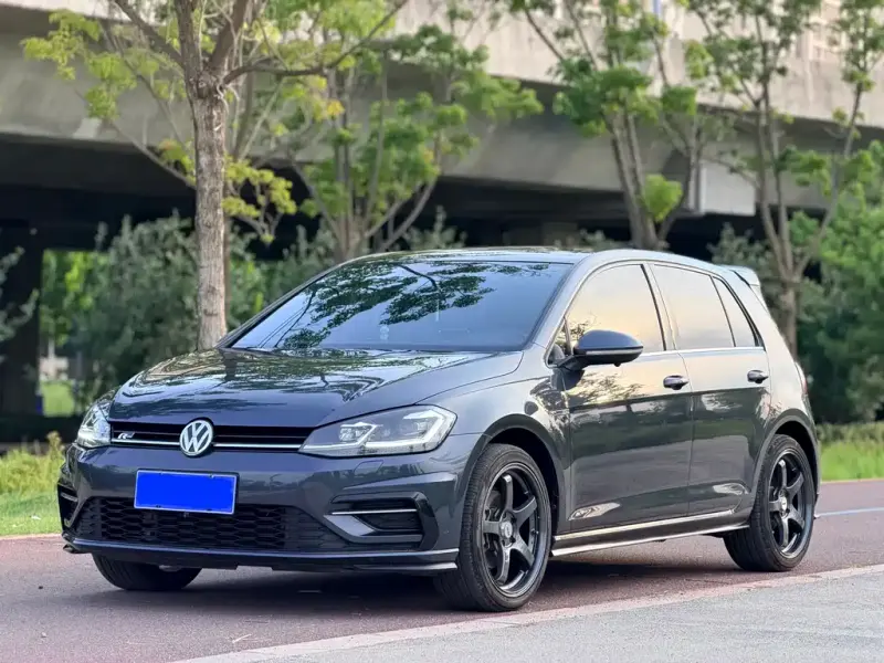 Volkswagen Golf, 2020