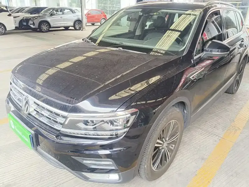 Volkswagen Tiguan L, 2017