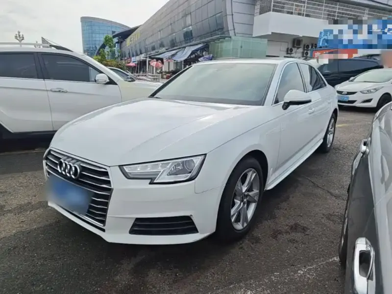 Audi A4L, 2017