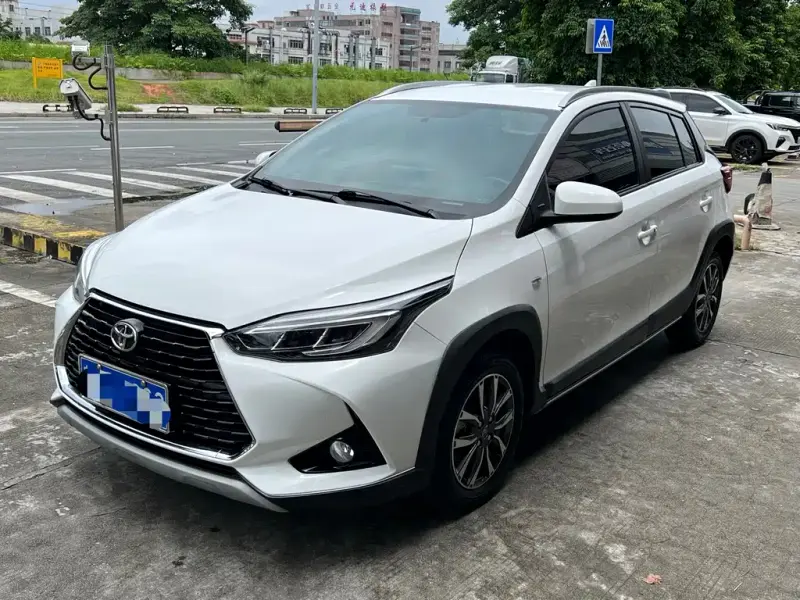 Toyota Yaris L, 2023