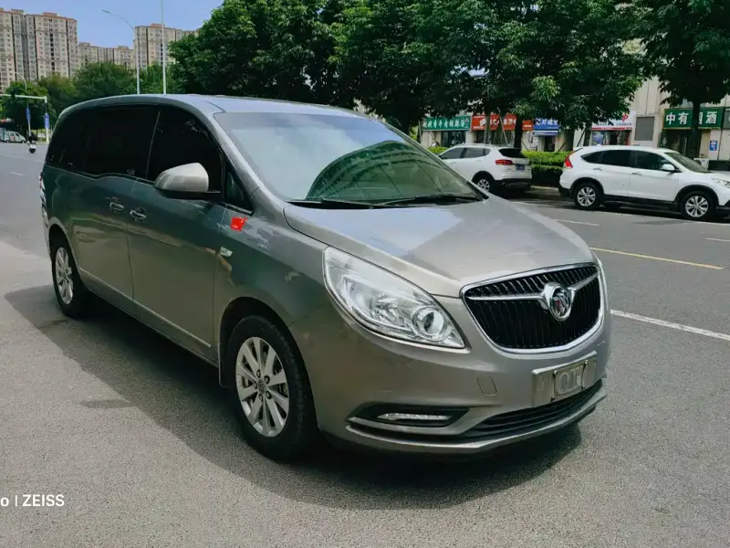 Buick GL8, 2019