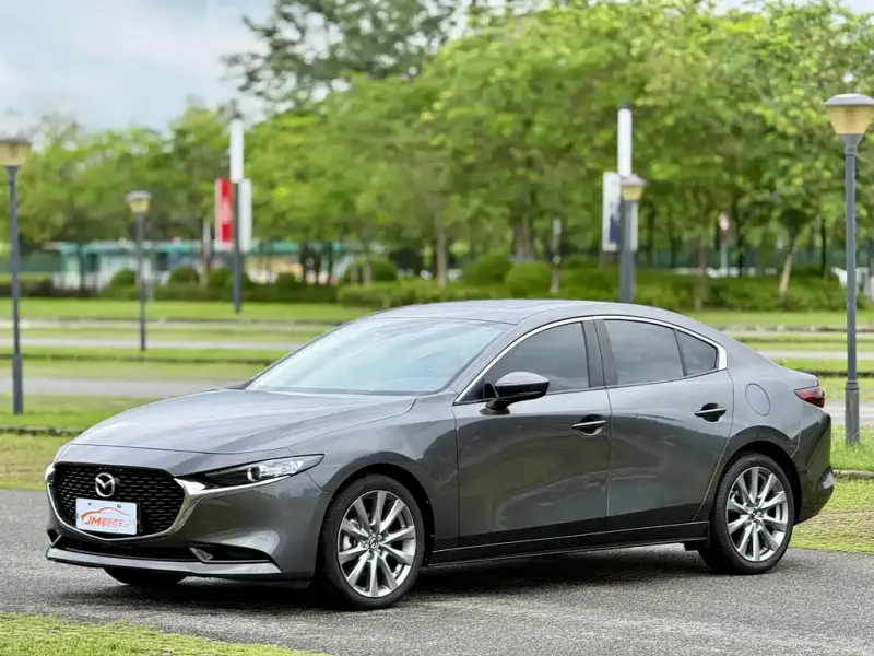 Mazda 3 Axela, 2022
