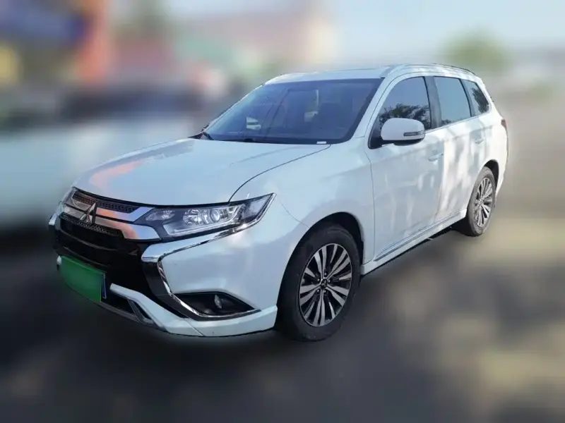 Mitsubishi Outlander, 2021