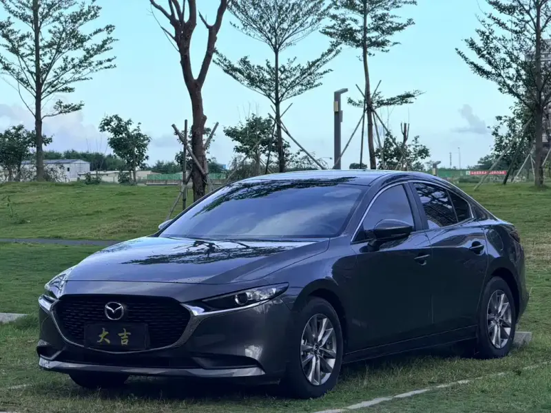 Mazda 3 Axela, 2023