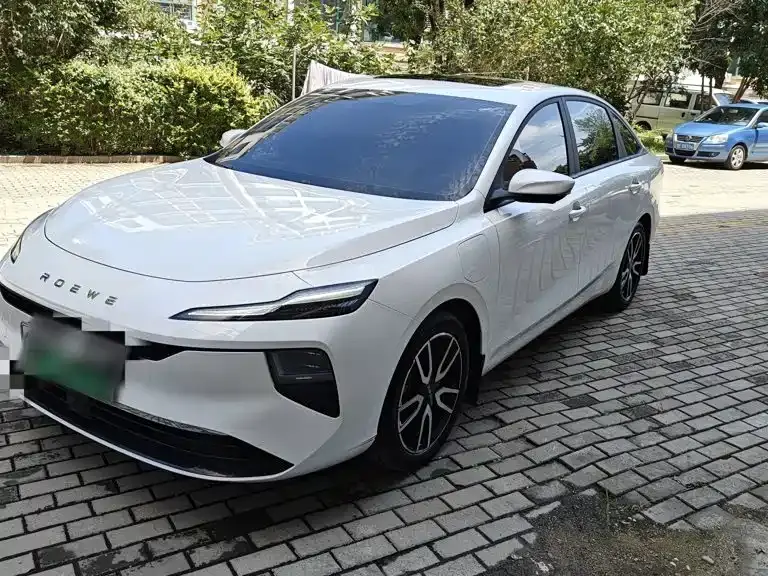 Roewe D6, 2025