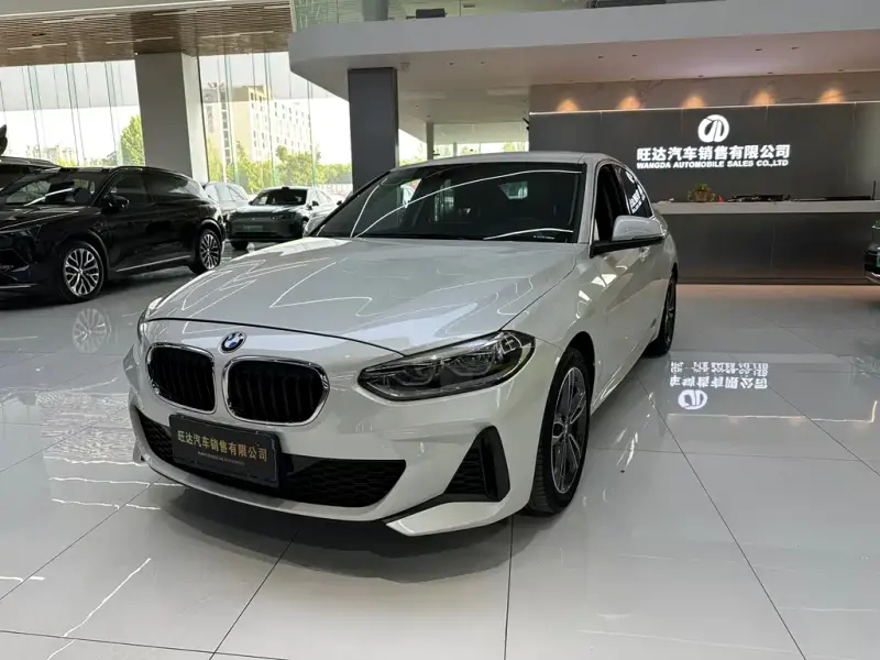BMW 1 Series, 2021