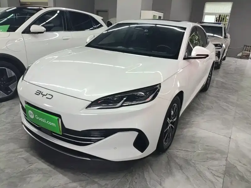 BYD 06, 2025