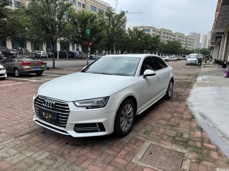 Audi A4L, 2019
