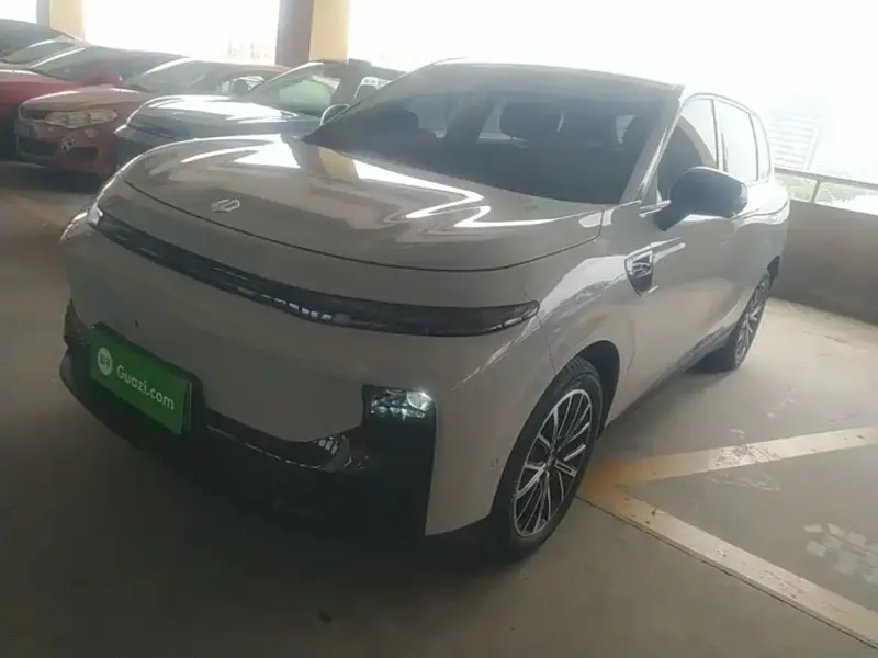 Leapmotor B10, 2025