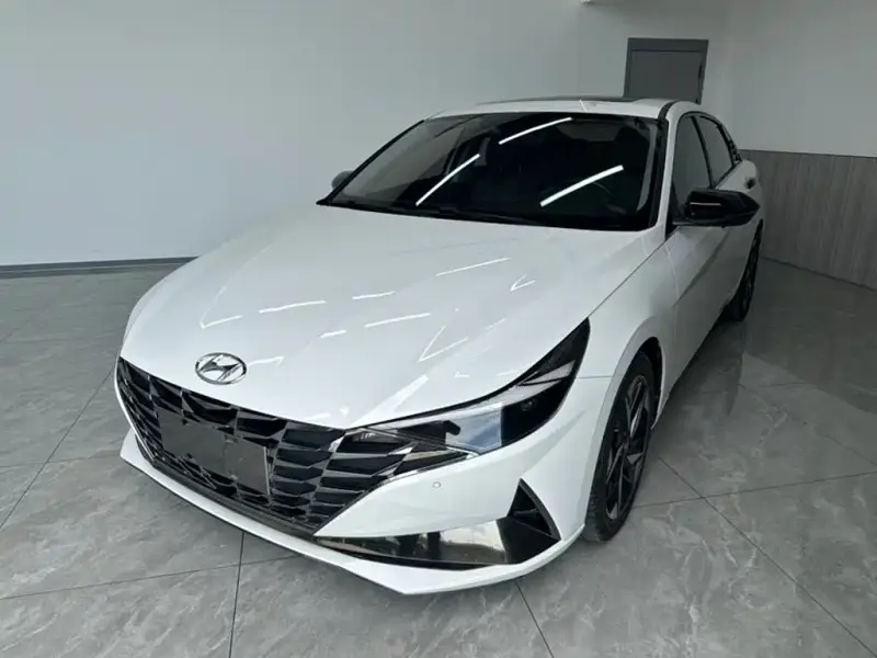 Hyundai Elantra, 2023