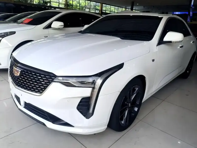 Cadillac CT4, 2022