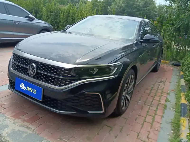 Volkswagen Passat, 2022