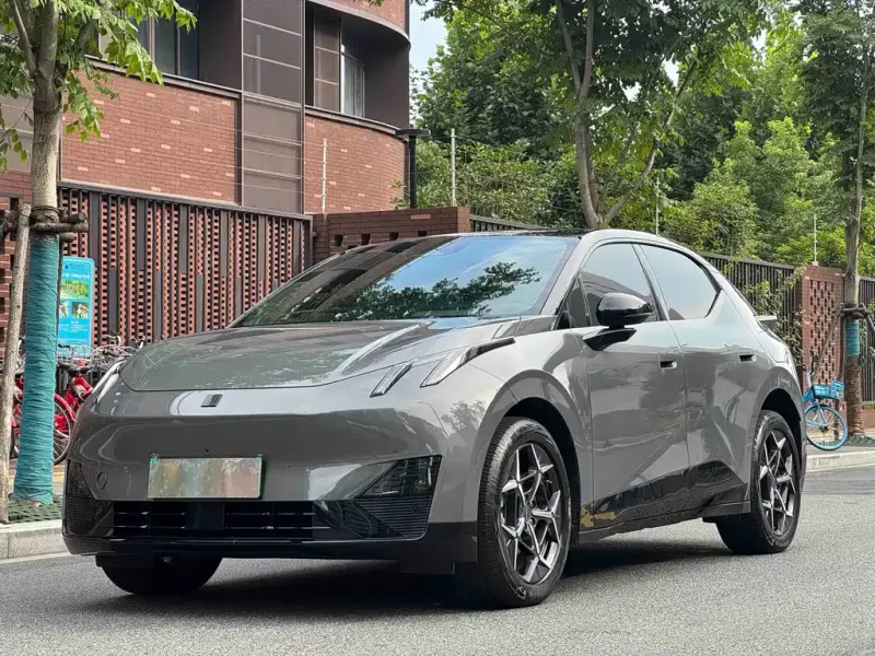 Lynk & Co Z20, 2025