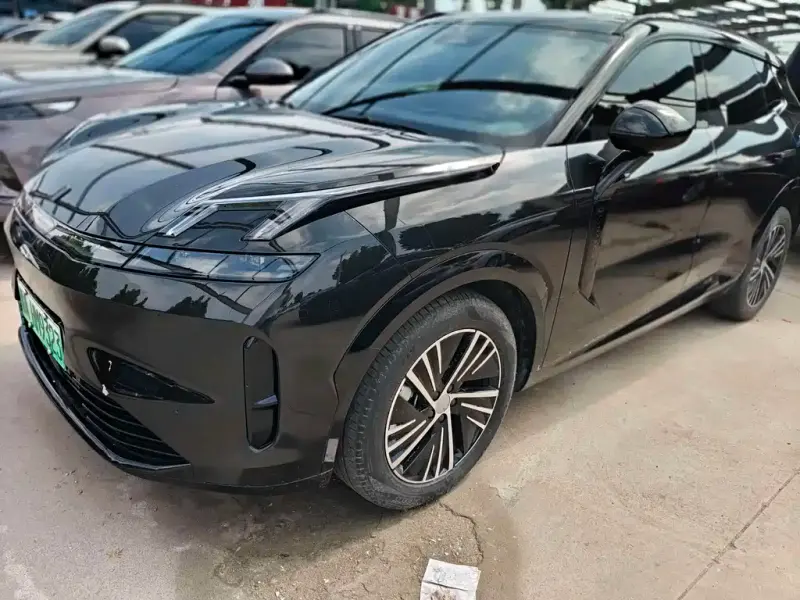 Lynk & Co 08 EM-P, 2024