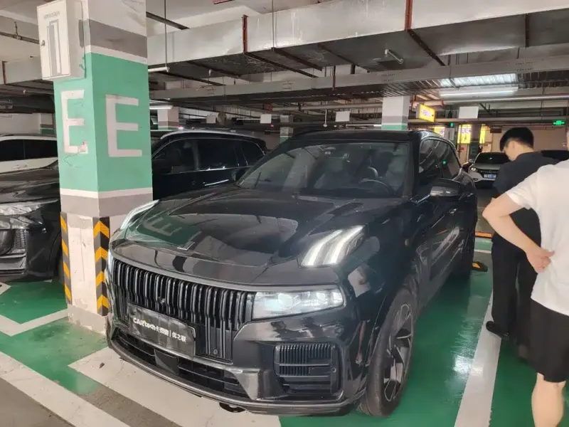 Lynk & Co 09 EM-P, 2022