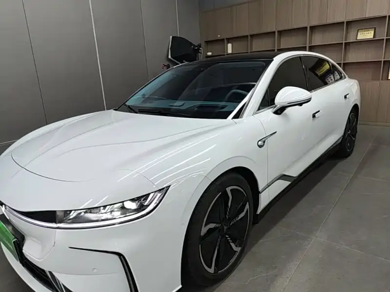 VOYAH Zeekr, 2024