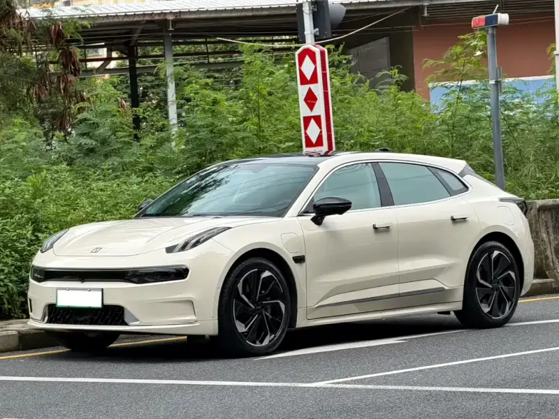 Zeekr 001, 2022