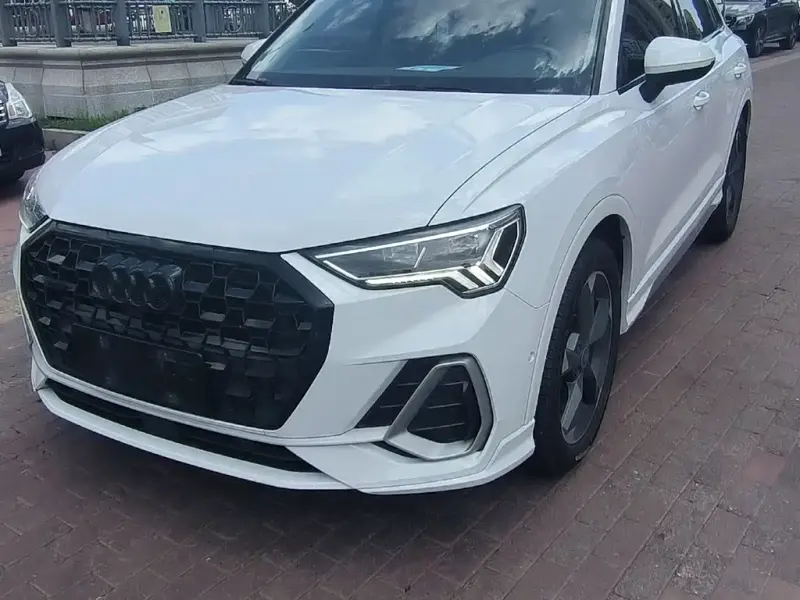 Audi Q3, 2022