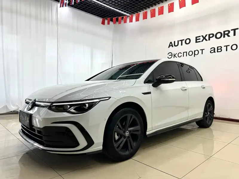 Volkswagen Golf, 2023