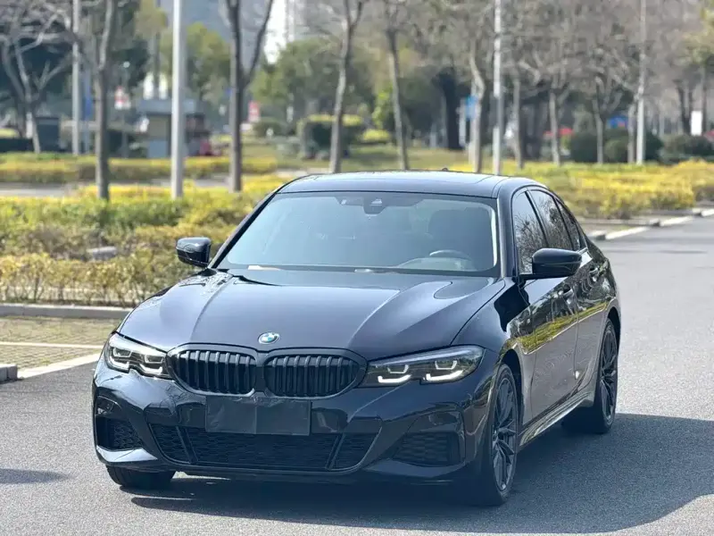 BMW 3 Series, 2022