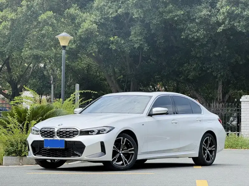 BMW 3 Series, 2023
