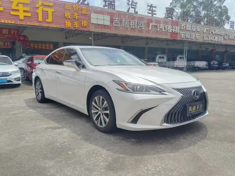 Lexus ES, 2019