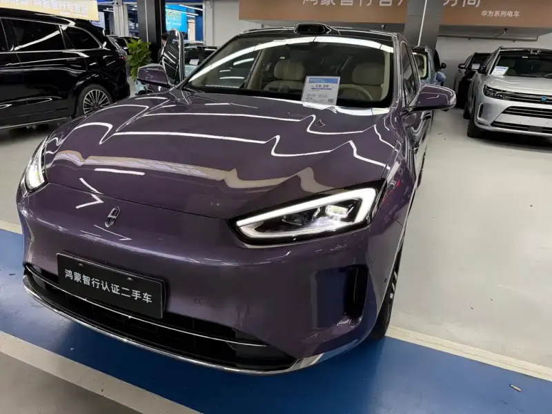 AITO M5, 2025