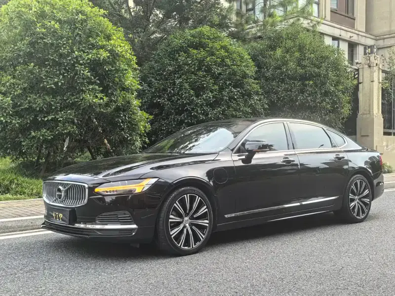 Volvo S90 PHEV, 2021