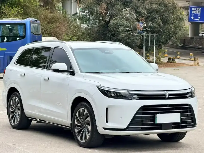 AITO M7, 2023