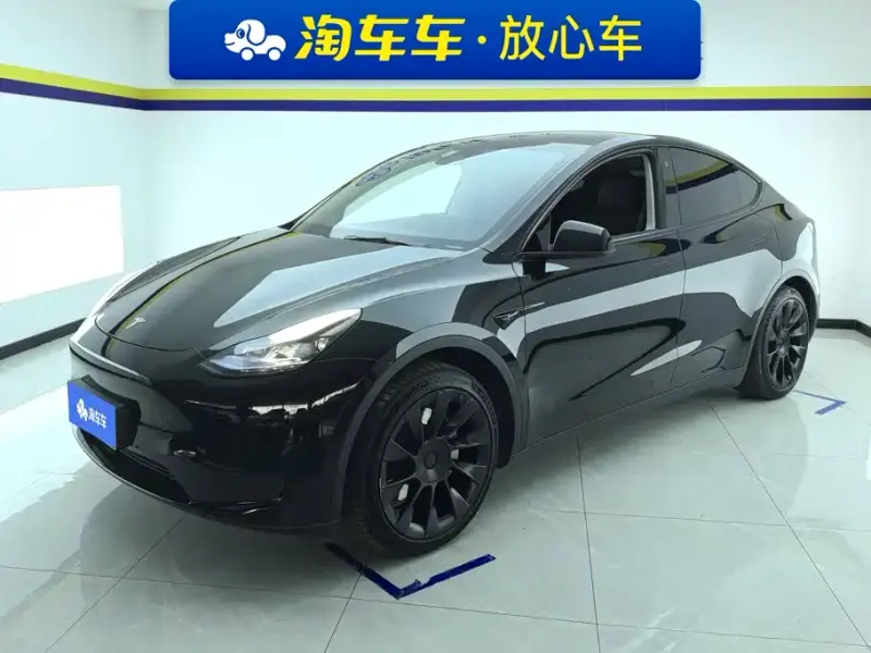 Tesla Model Y, 2023