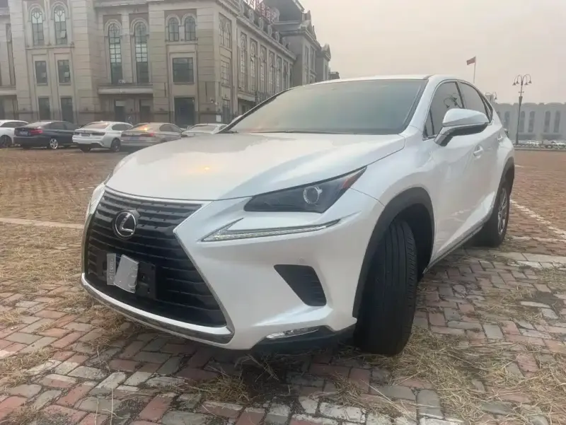 Lexus NX, 2018