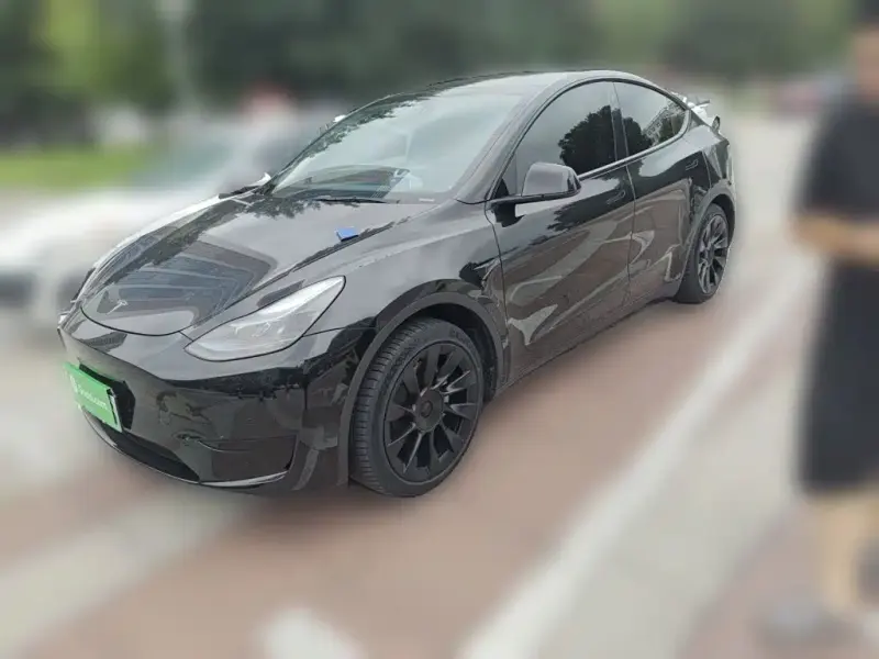 Tesla Model Y, 2023