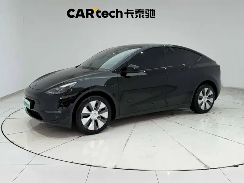 Tesla Model Y, 2023