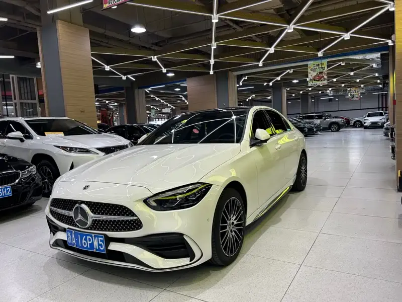 Mercedes-Benz C-Class, 2024