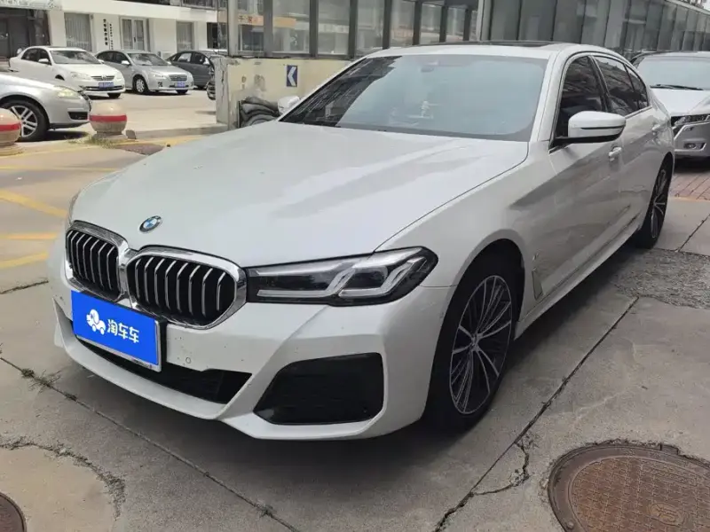 BMW 5 Series, 2022
