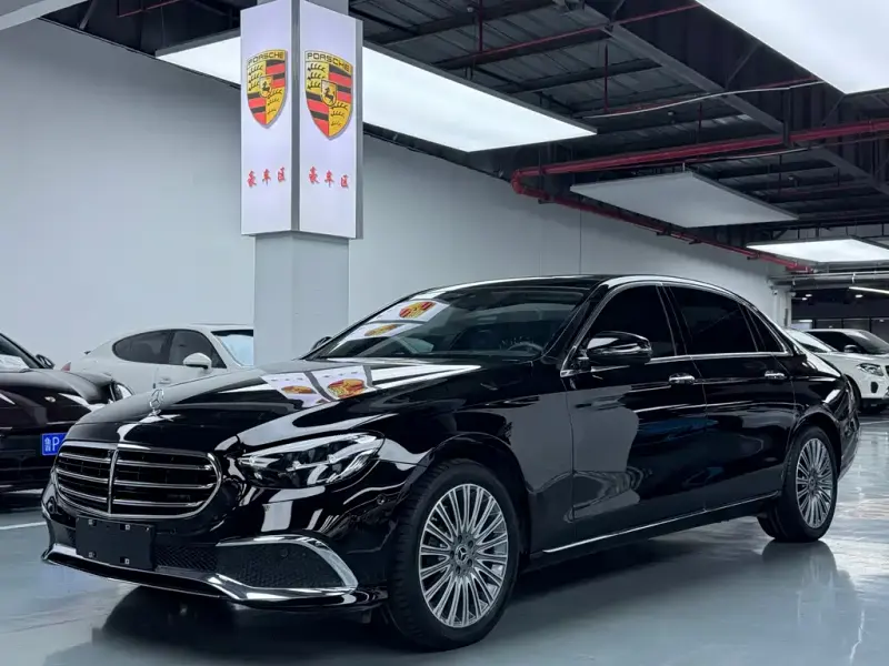 Mercedes-Benz E-Class, 2022