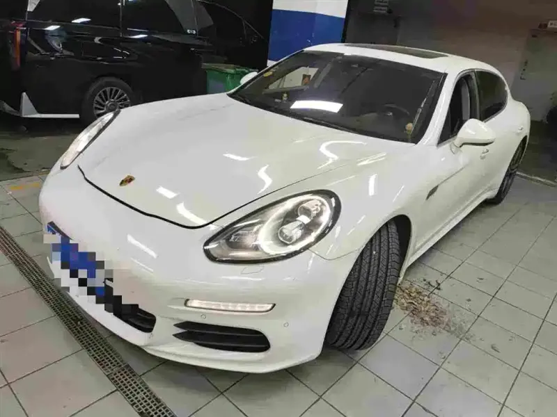Porsche Panamera, 2014