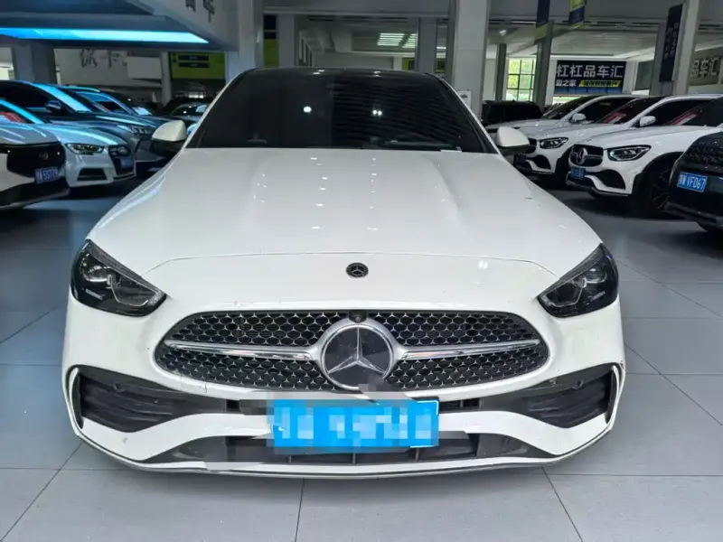 Mercedes-Benz C-Class, 2025