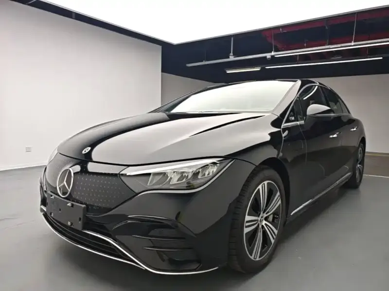 Mercedes-Benz EQE, 2025