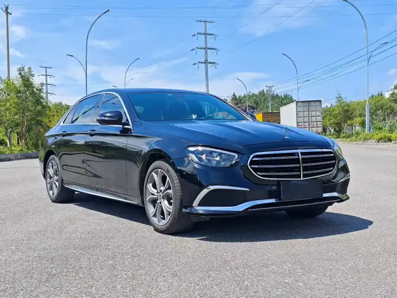 Mercedes-Benz E-Class, 2022