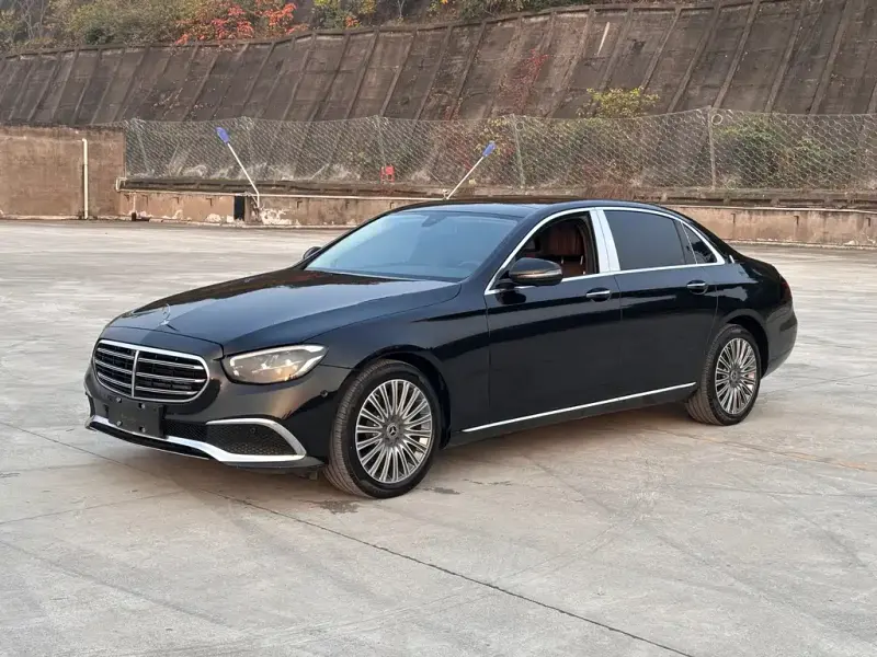Mercedes-Benz E-Class, 2023