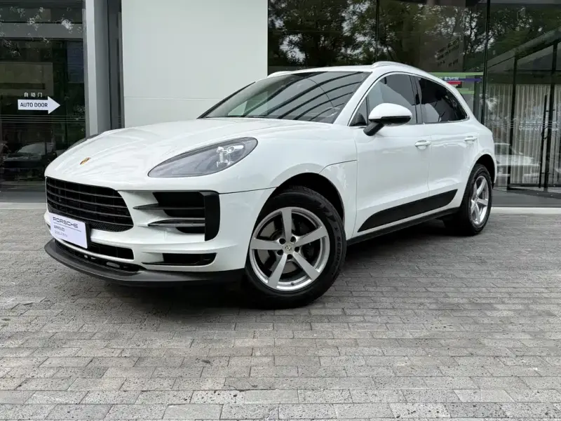 Porsche Macan, 2021