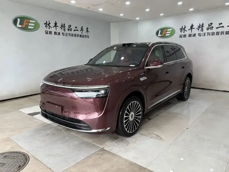 AITO M8, 2025