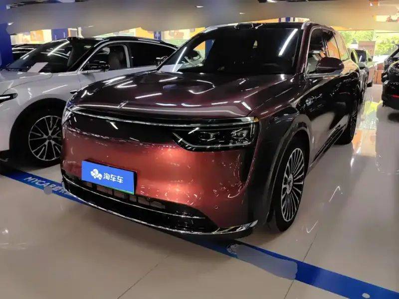 AITO M8, 2025