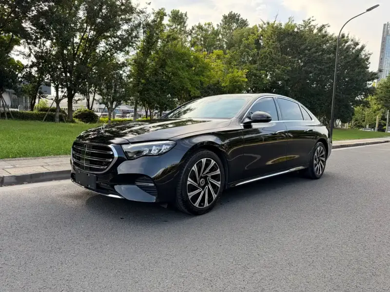 Mercedes-Benz E-Class, 2025