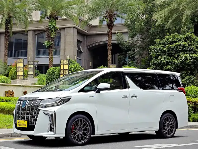 Toyota Alphard, 2019