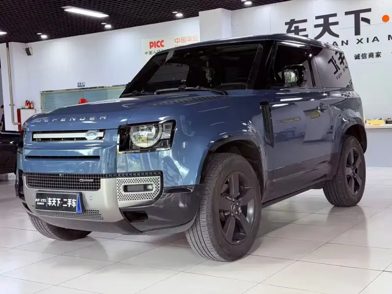 Land Rover Defender, 2022