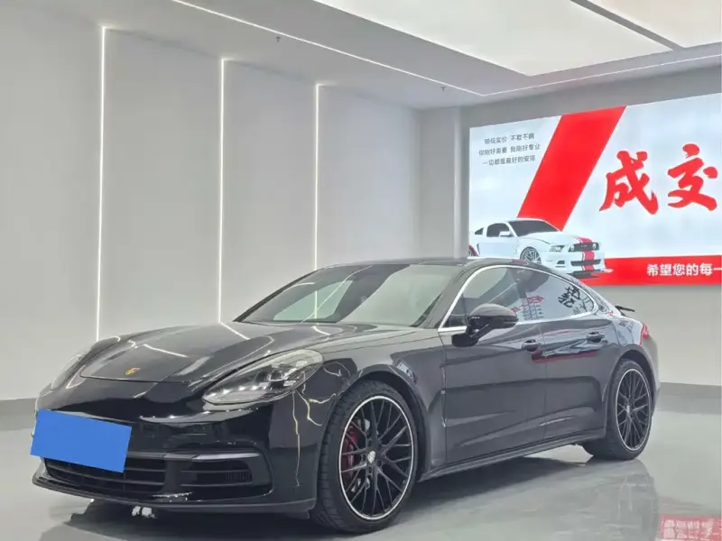 Porsche Panamera, 2019